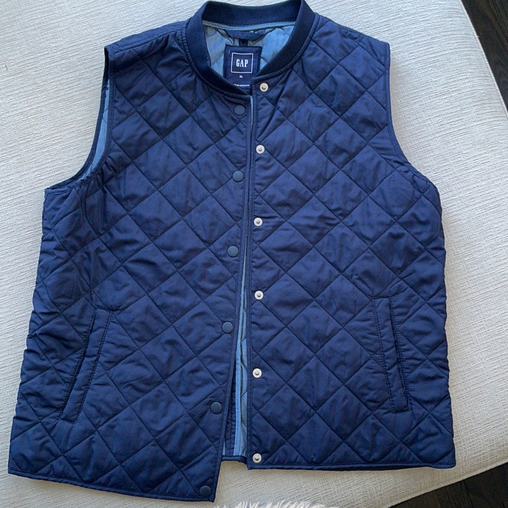 Gap Women’s Navy Blue Lightly Quilted Vest Size XL